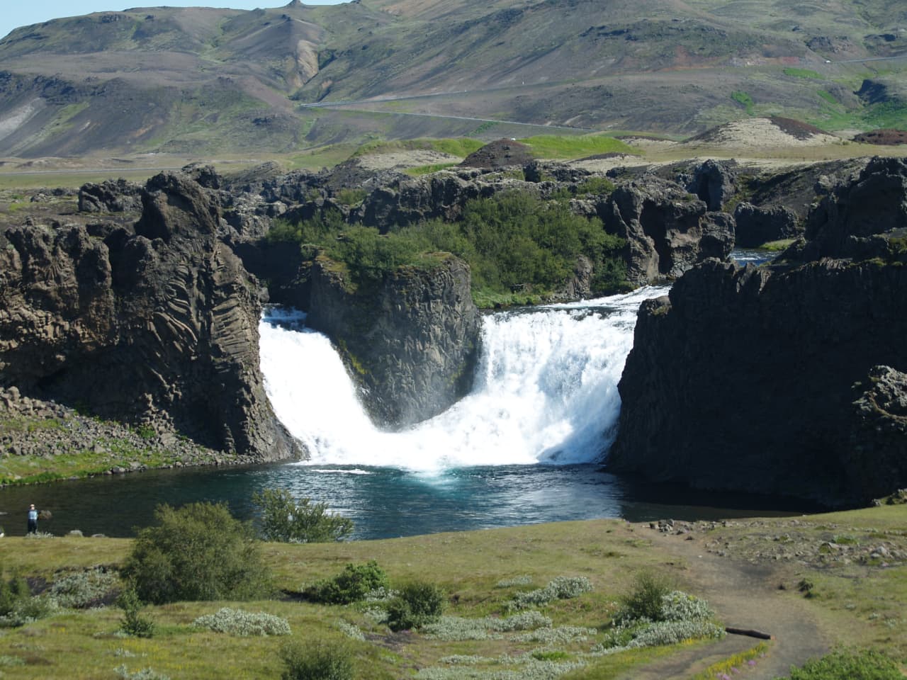 Hjálparfoss — photo by Visit South Iceland